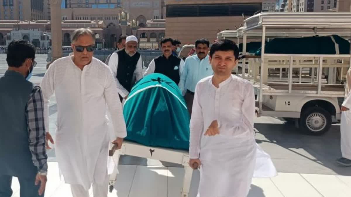 مدینہ بس سانحہ: مسجد نبوی میں اداکی گئی حیدرآباد عمرہ زائرین کی نماز جنازہ، جنت البقیع میں  تدفین