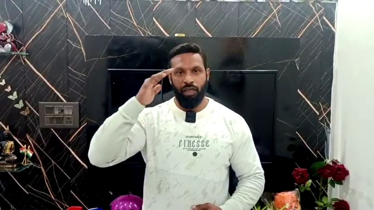 مسلم بزرگ کا دفاع کرنے والے دیپک کمار کی جان خطرے میں ، قتل کرنے پر دو لاکھ انعام کا اعلان ، پولس حرکت میں