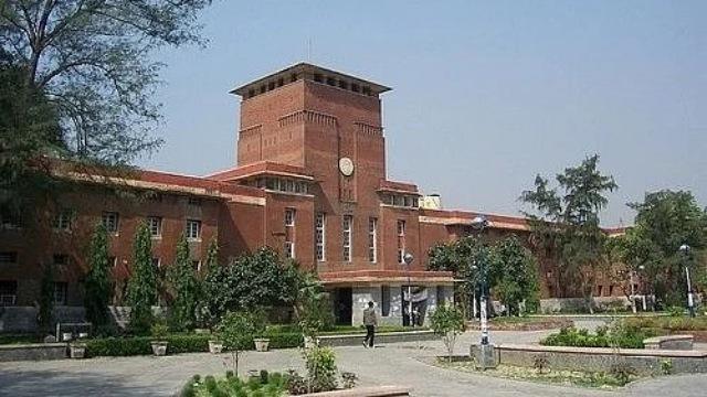 دہلی یونیورسٹی میں احتجاجی پالیسی میں بڑی تبدیلی، مکمل پابندی ختم,مگر طلبہ کے لیے نیا امتحان